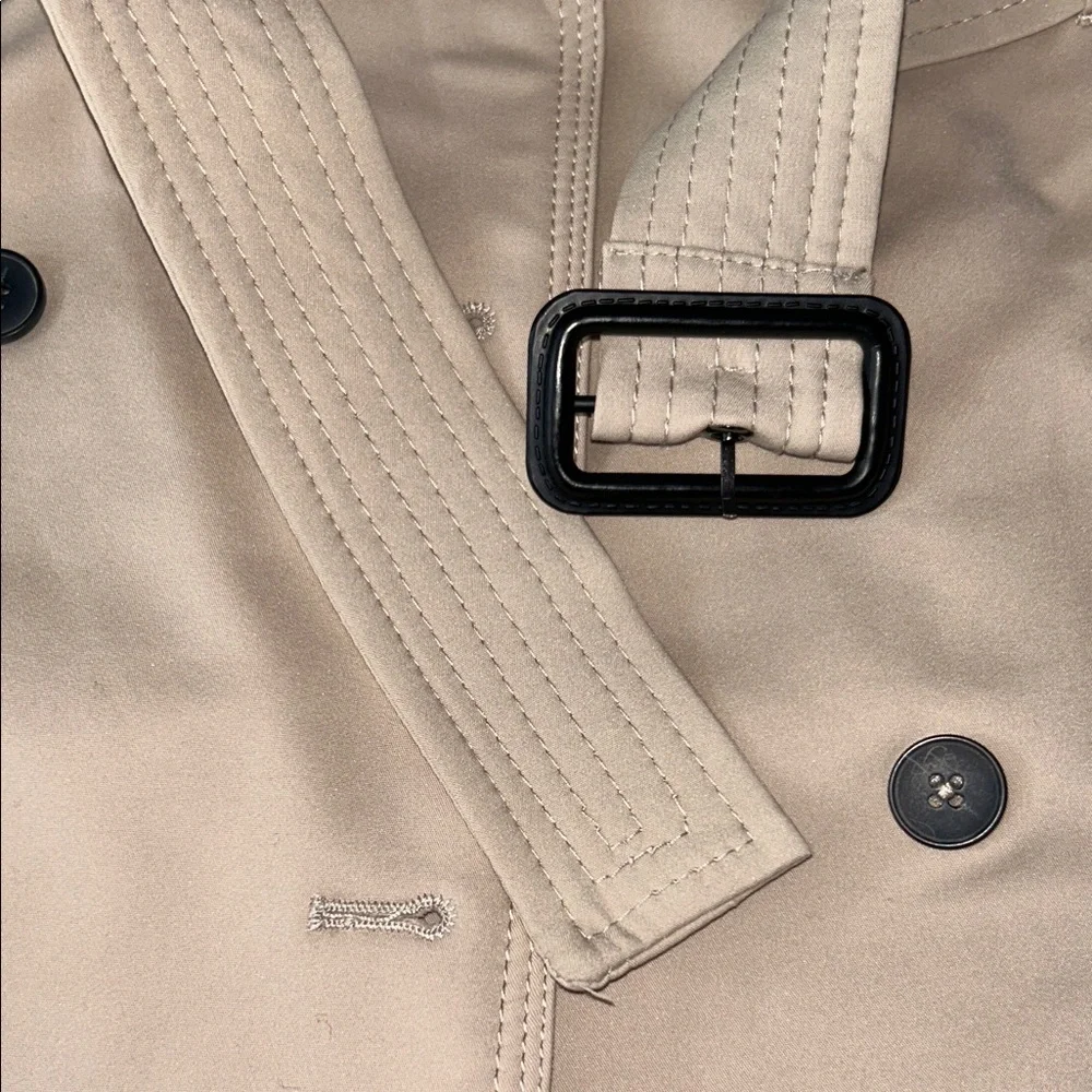Elegant Cream Trench Coat for Women - Picture 6 of 13